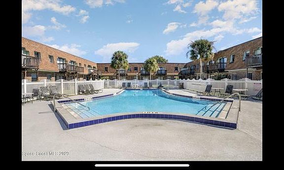 3rd image of 1300 Arlington Ln NE APT 116