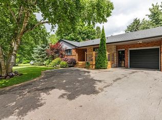 330 Ofield Rd S, Hamilton, ON L9H5E2