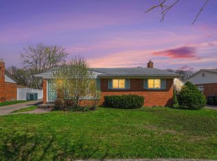 31618 Haldane St, Livonia, MI 48152