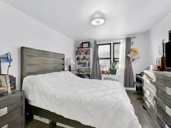 3021 Avenue Z image 13 of 14