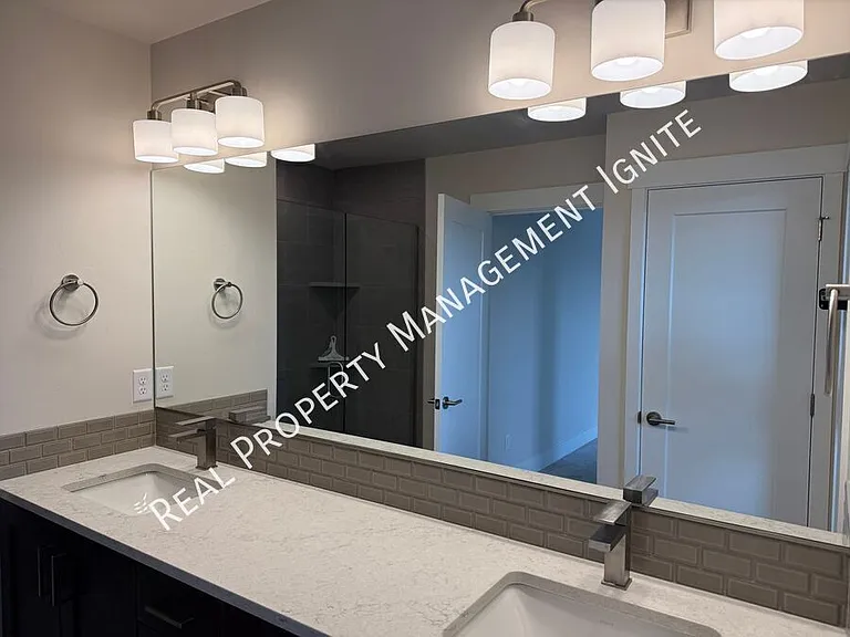 60948 SE Apollo Pl — Photo 11