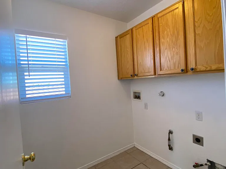 1412 Stone Canyon Rd NE — Photo 43