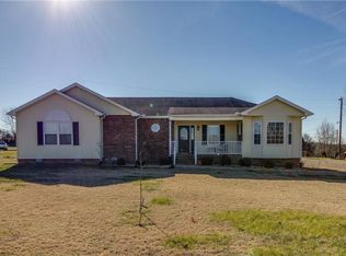 121 Lakeview Ln, Castalian Springs, TN 37031