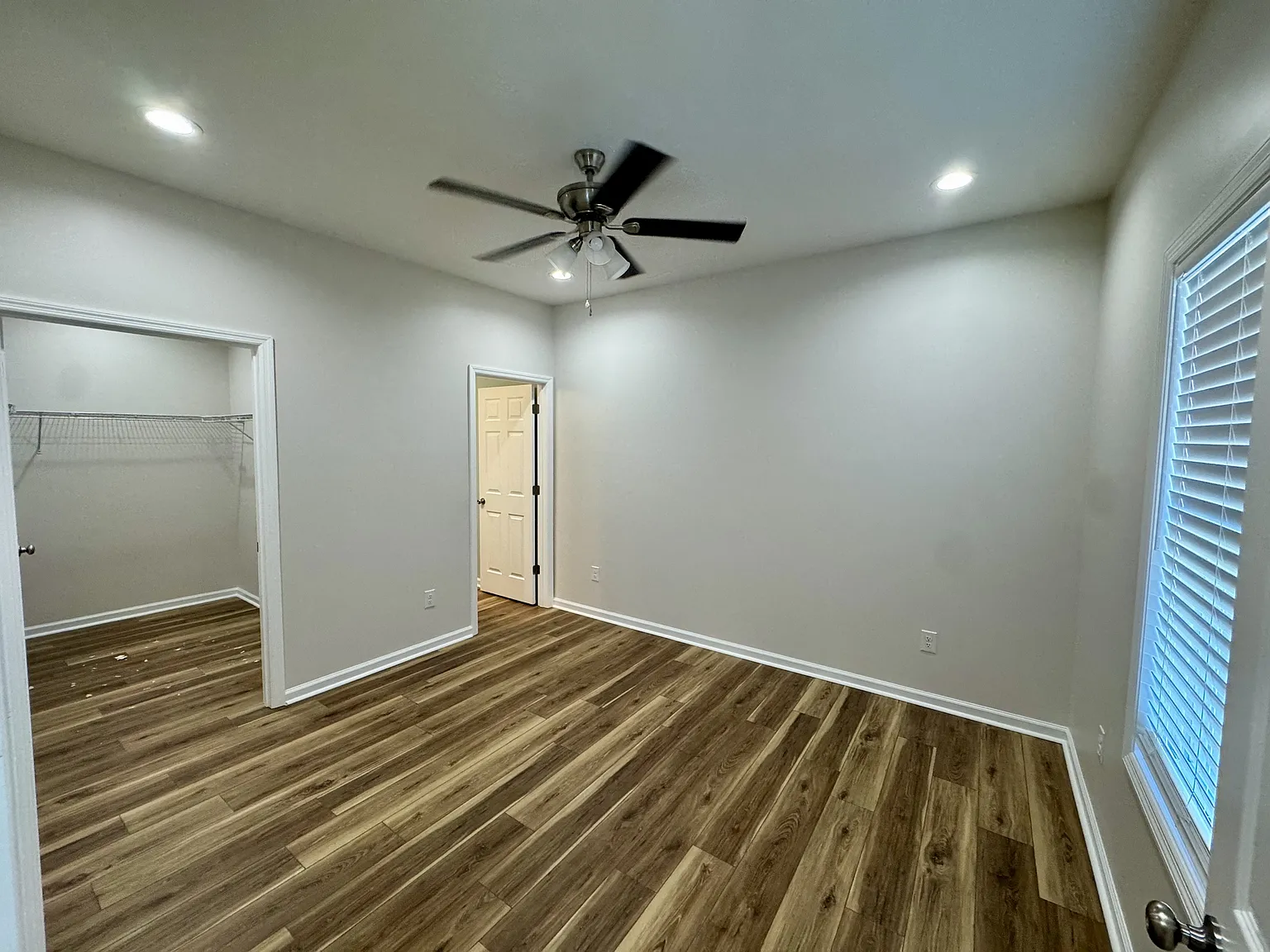 16592 Jamilynn Dr — Photo 4