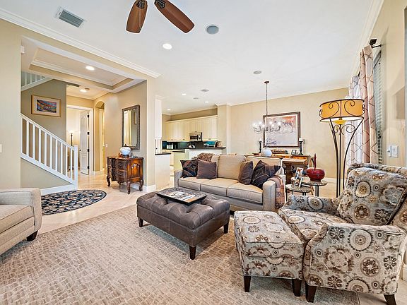 5th image of 28 Marina Gardens Dr