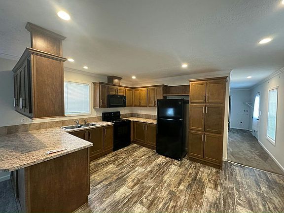 3rd image of 53 W Zimmer Dr