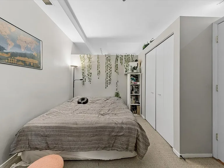 208 W Washington St #2007 — Photo 15