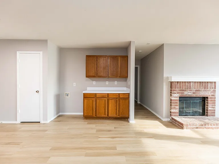 12870 Gillon Dr — Photo 10