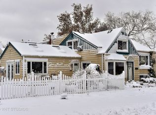 671 S Swain Ave, Elmhurst, IL 60126