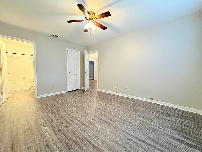3910 Gaffney Loop — Photo 11