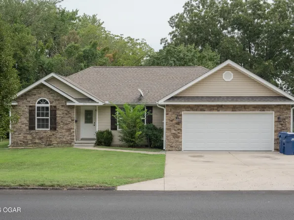 1613 S Oronogo St, Webb City, MO 64870