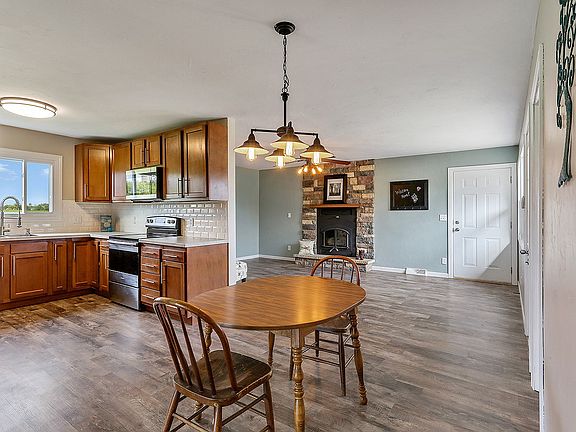 open concept w/KT-DA-Fam rm