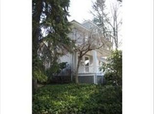 30 Laurel Ave, Wellesley, MA 02481