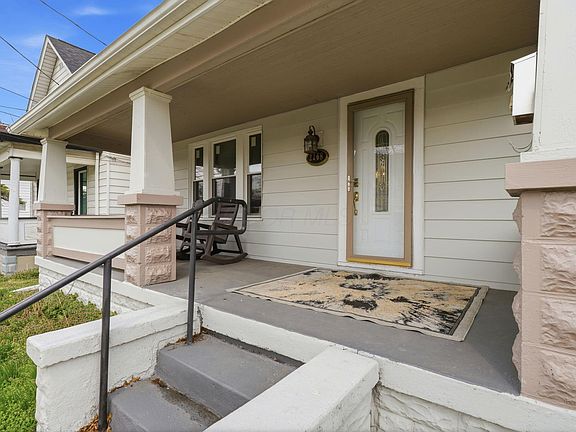 2nd image of 2268 Ridgeway Ave