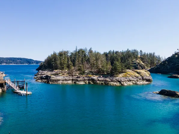 5063 Sherman Ln, Sunshine Coast, BC V7Z 1G6
