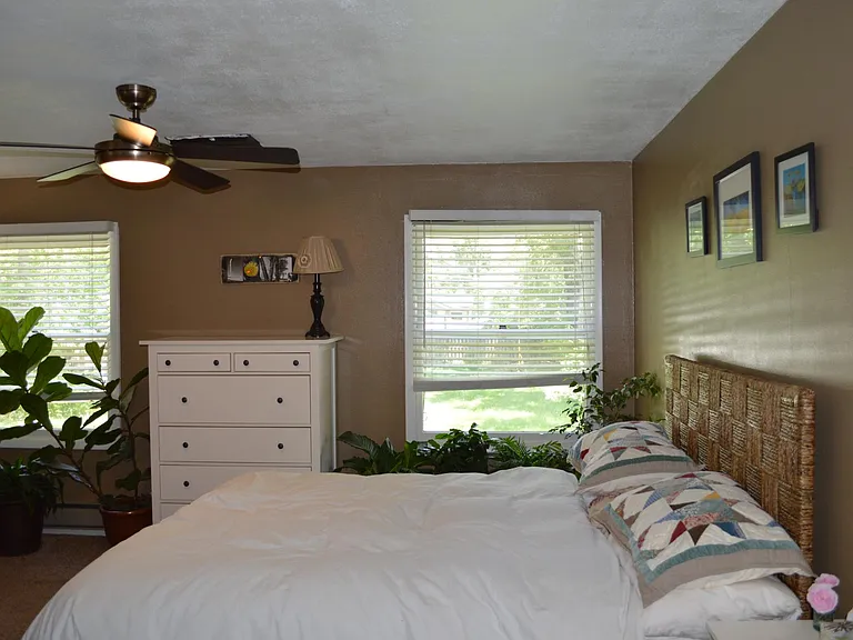 812 Whedbee St — Photo 6