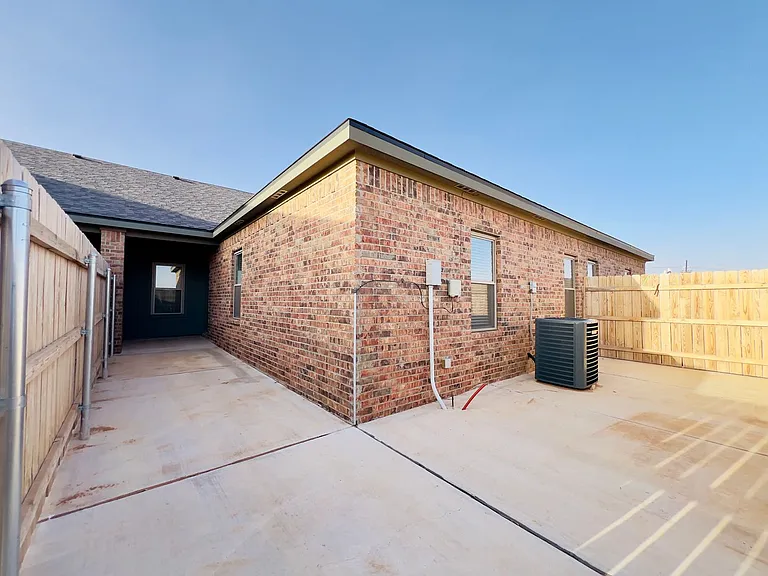 5813 Urbana Pl — Photo 22
