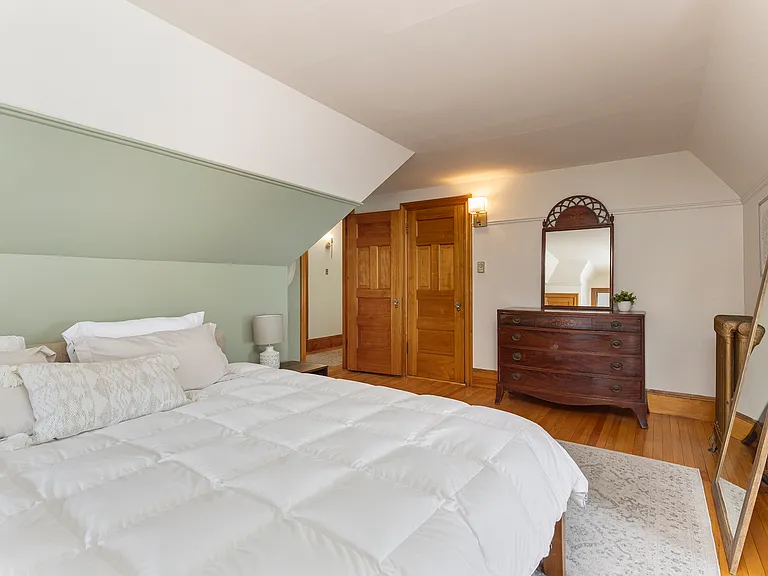 318 Brighton Ave — Photo 20