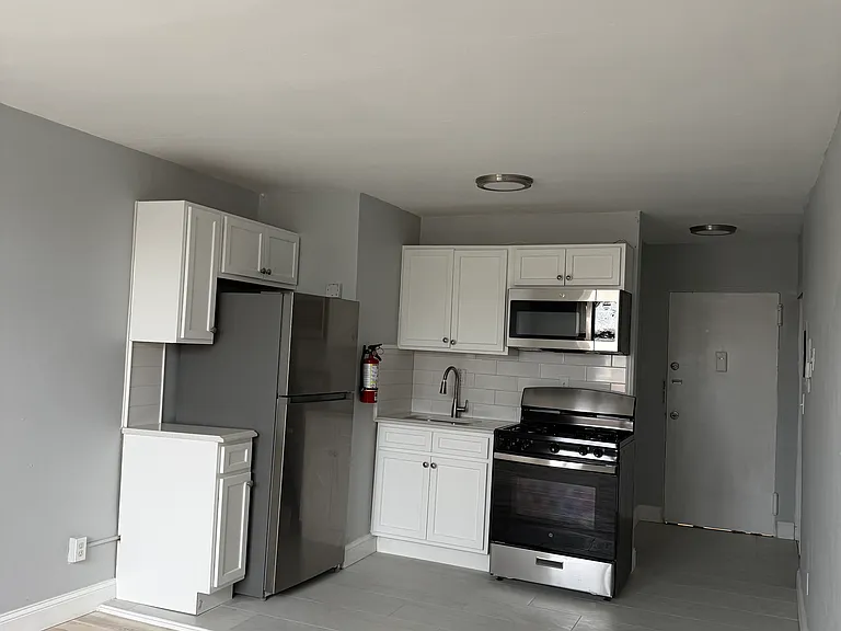 300 Westfield Ave E #2 — Photo 8