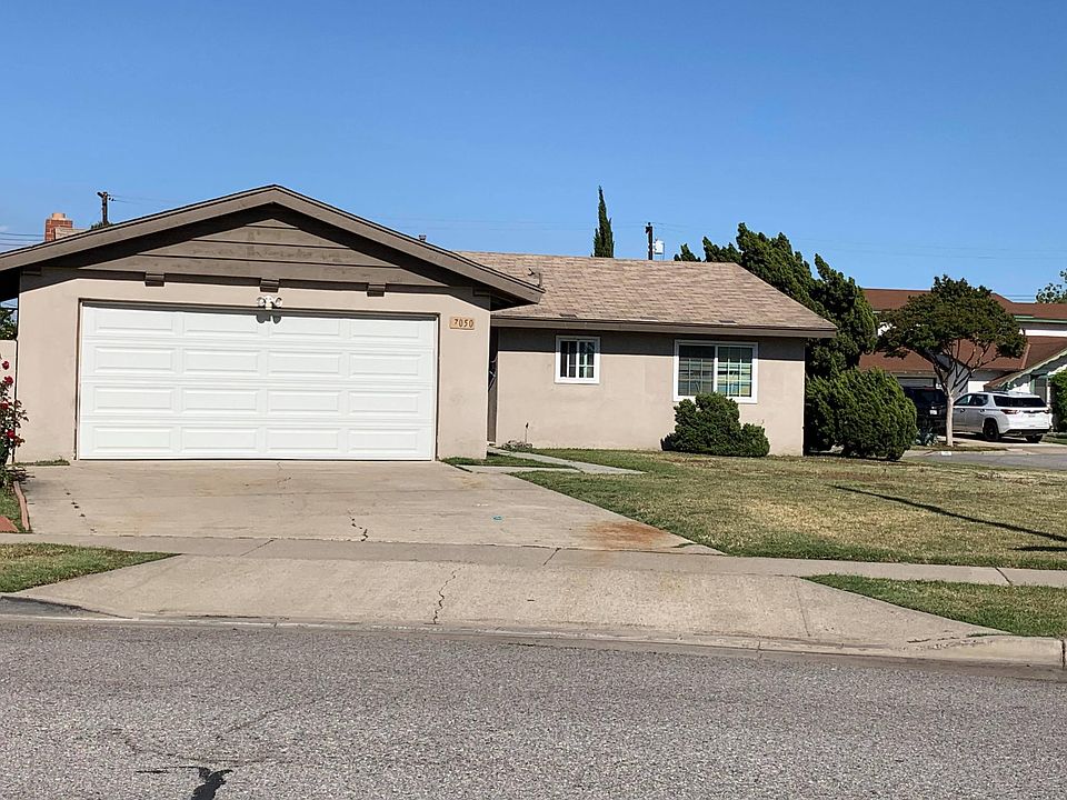 1st image of 7050 Oriole Dr