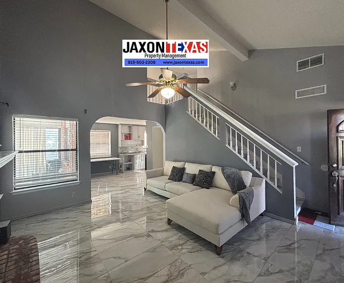 1101 Will Rand Dr — Photo 2