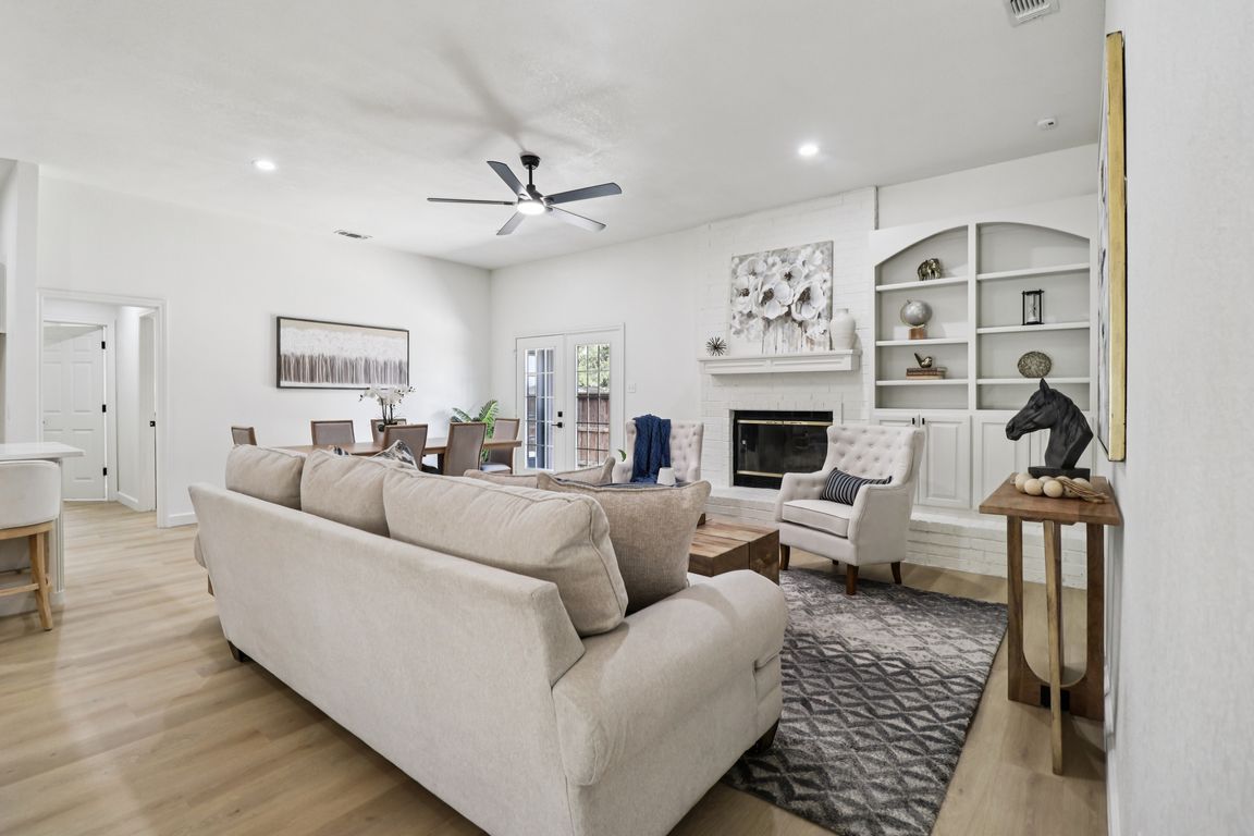 Sherwood Ct-S0910-008