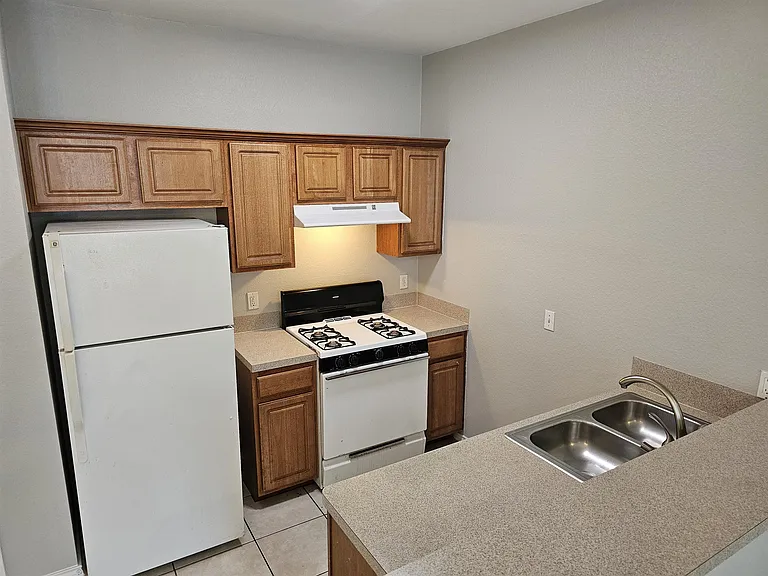 7617 Bennett Ave #B — Photo 4