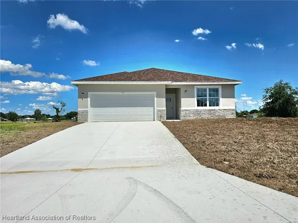 425 Floral Dr, Sebring, FL 33876
