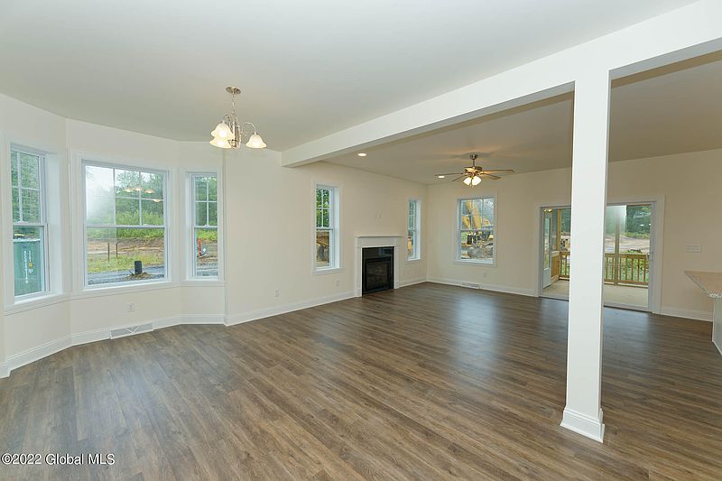 5th image of 7 Balsam Court