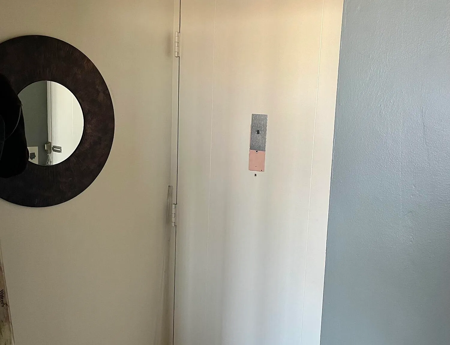 2 bed, 1.0 bath, 850 sqft, $1,300 — Photo 2