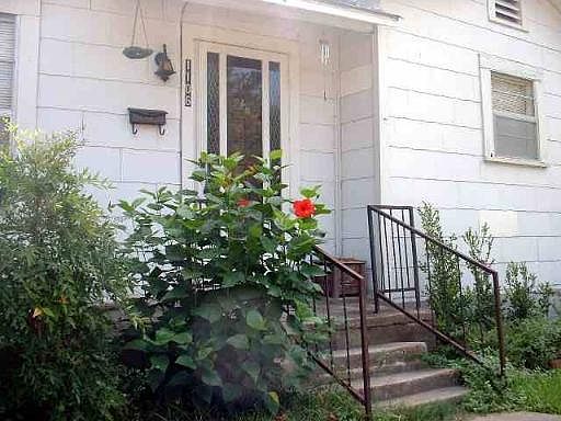 1st image of 1106 ALAMETOS ST