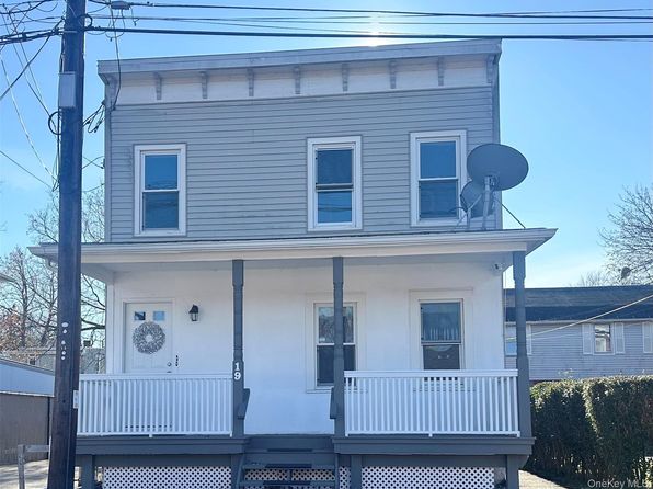 19 Columbus St Floor 2