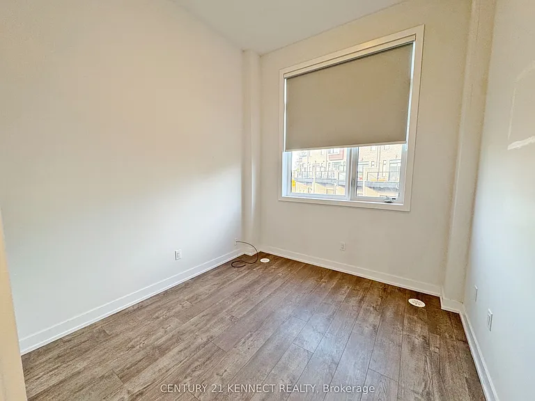 35 Golden Fern St #COACH HOUSE — Photo 19