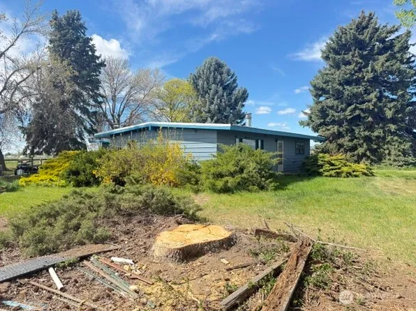2493 Rd 19 NE, Soap Lake, WA 98851