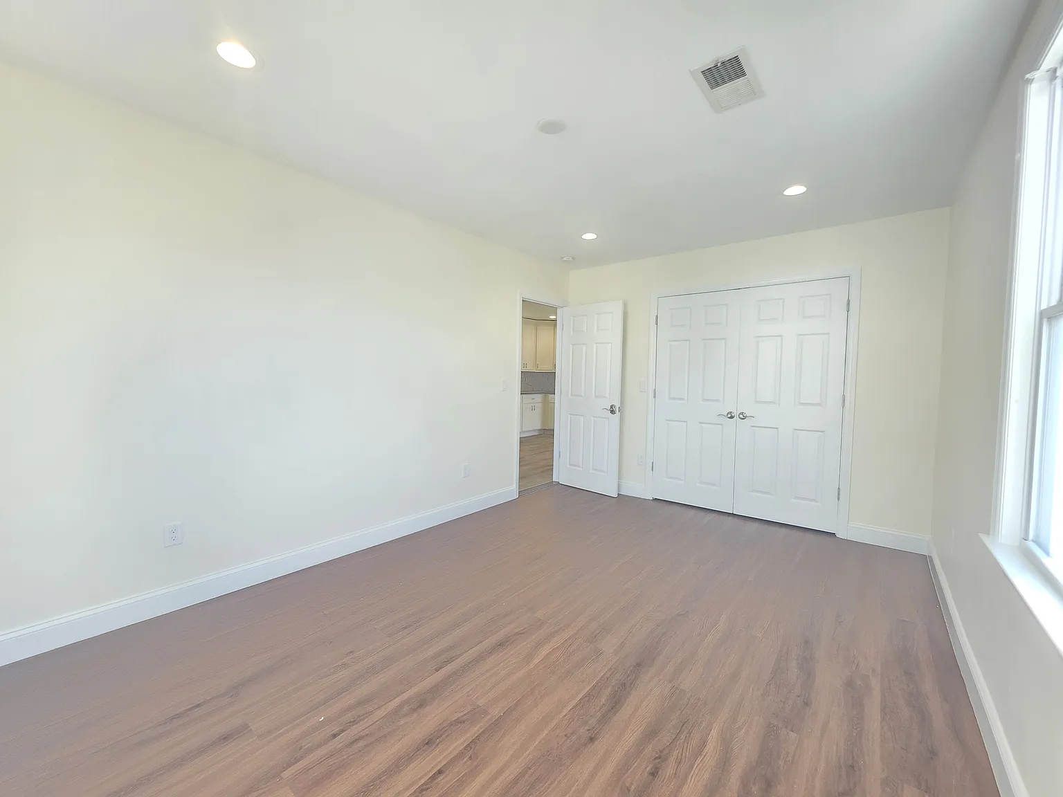2 bed, $2,200 — Photo 2