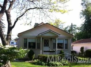 7351 Rosewood Rd, Lexington, MI 48450