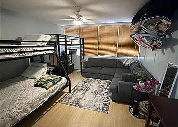 Studio, 300 sqft, $2,650 — Photo 4