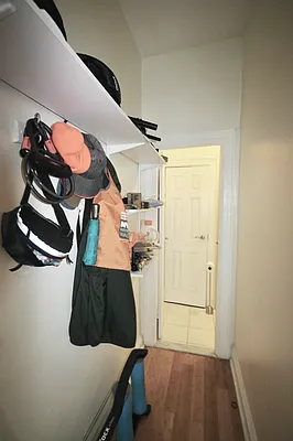 Rented by Delmark Realty LLC | media 9