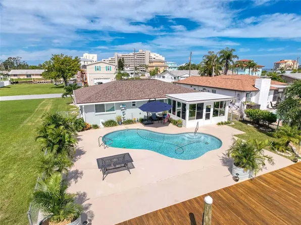 13738 Victor Ave, Hudson, FL 34667