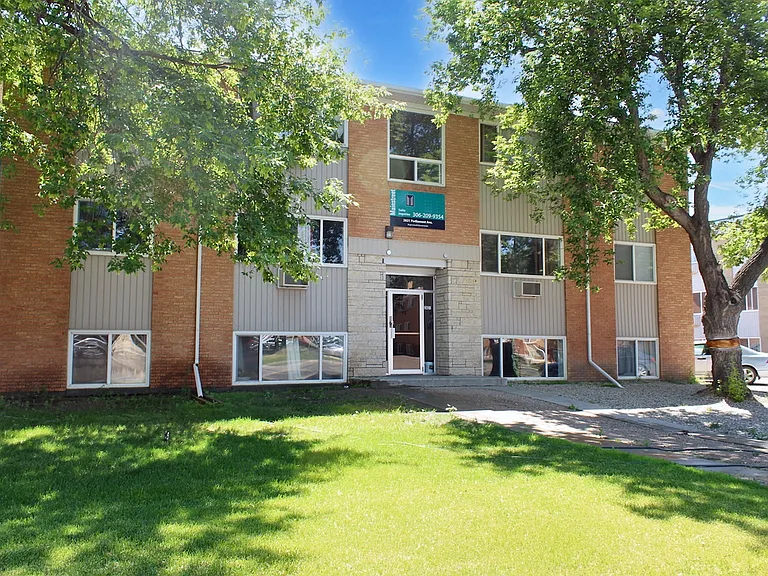 2821 Parliament Ave — Photo 7