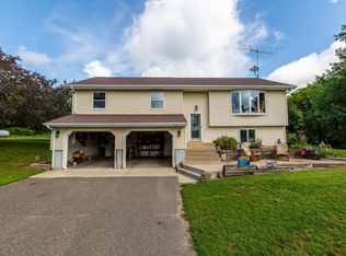 618 Nokomis Dr, Osceola, WI 54020