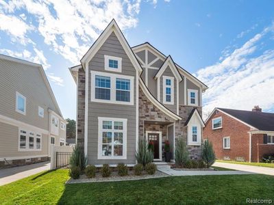 2834 Manchester Rd, Birmingham, MI, 48009