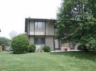 2701 Savoy Dr, Lake Saint Louis, MO 63367