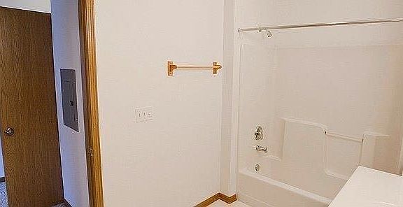 3rd image of 3111 56th Ave Unit 202