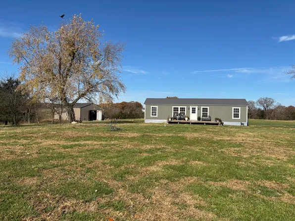 17196 Farm Road 2030, Aurora, MO 65605