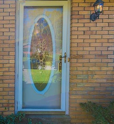 2nd image of 325 Circle Dr