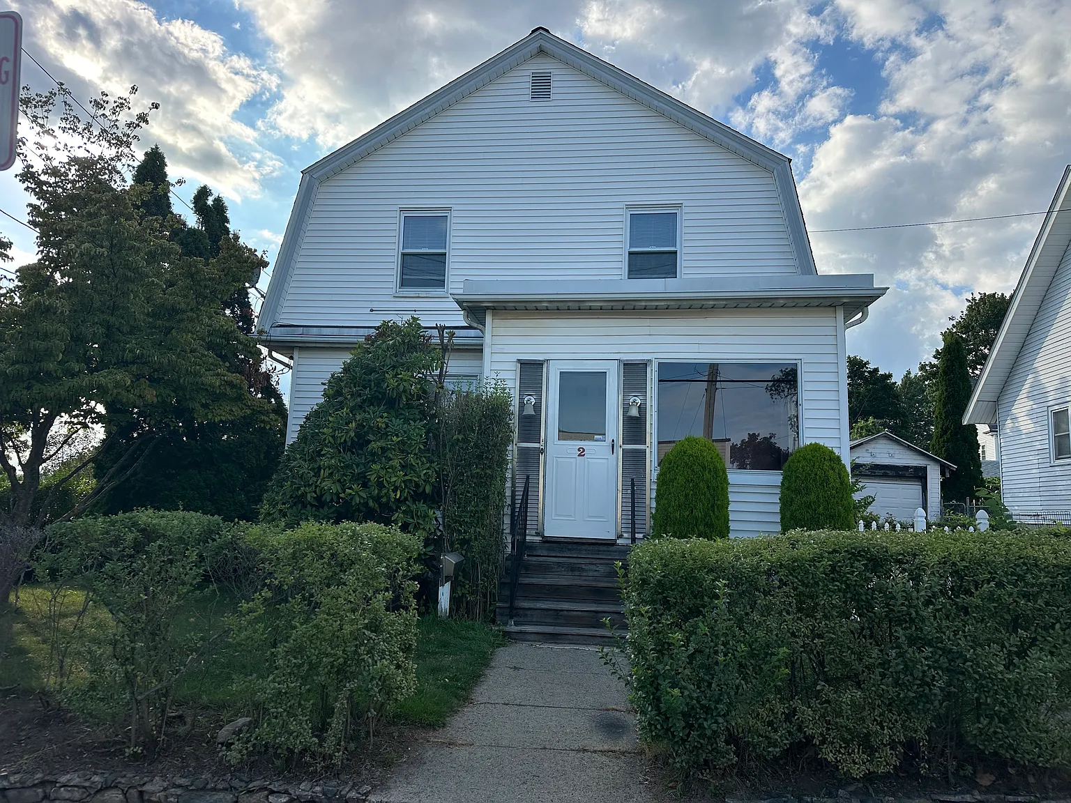 3 bed, 1.5 bath, 1450 sqft, $3,400 — Photo 2