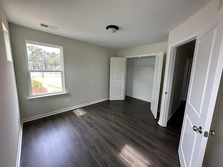 440 Couples Dr — Photo 13