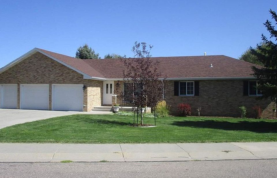 2830 Clubhouse Dr, Gering, NE 69341 Zillow