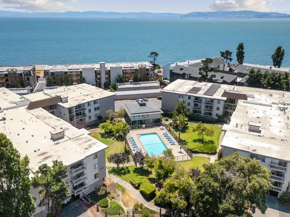 950 Shorepoint Ct APT 107, Alameda, CA 94501